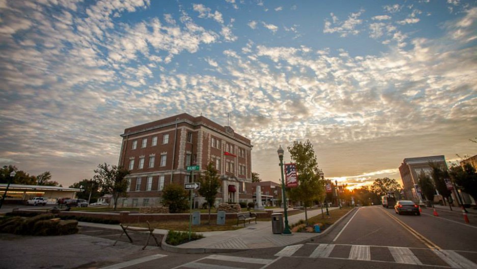 Historic downtown streetscape in Perry County, Tennessee at sunset